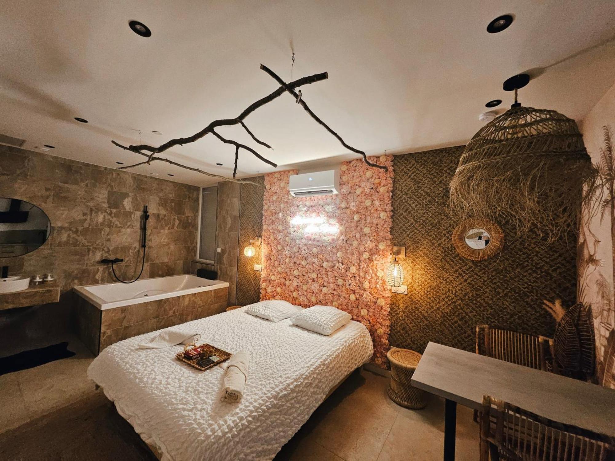 L'Experience Love Room Saint-Jean-Bonnefonds Bagian luar foto