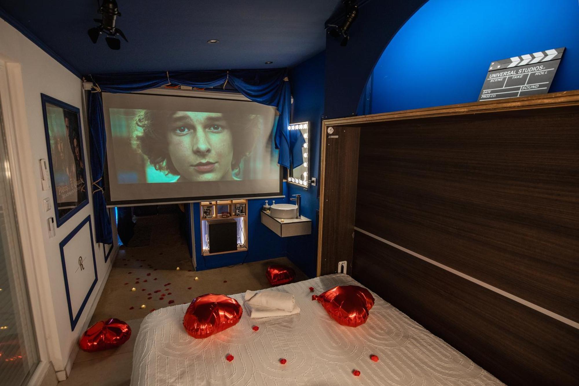 L'Experience Love Room Saint-Jean-Bonnefonds Bagian luar foto